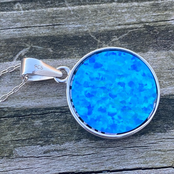 Tree of Life Pendant Necklace .925 Sterling Silver with faux blue opal - Picture 4 of 7